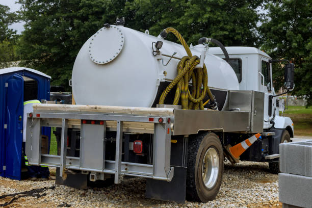 Portable Toilet Options We Offer in Castle Hills, TX